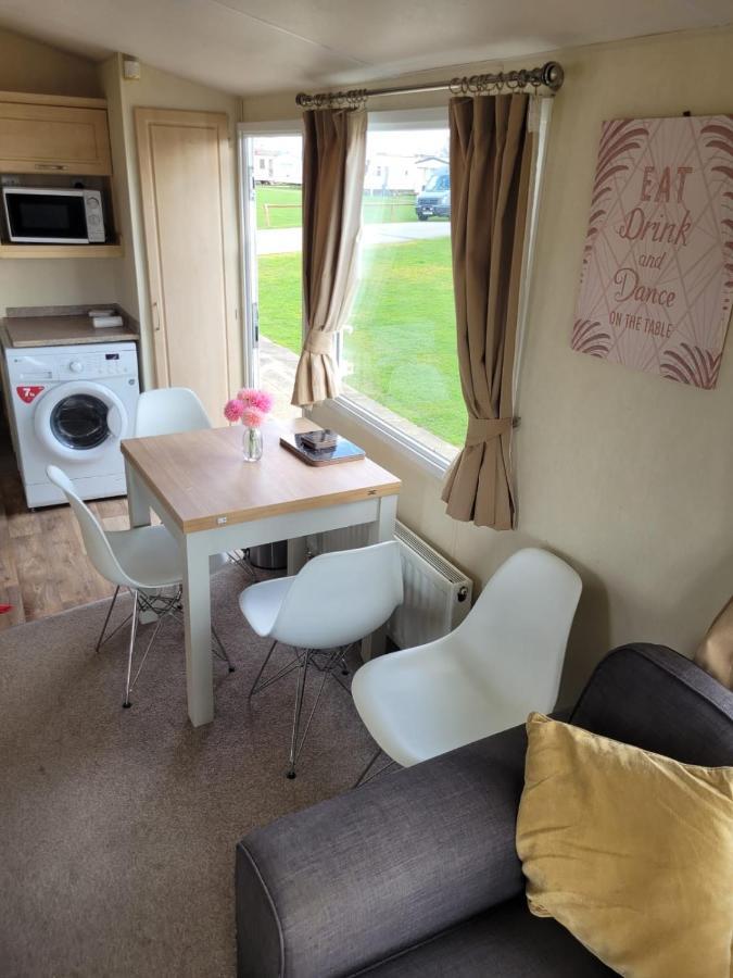 6 Berth Seawick Caravan Park, St Osyth Colchester Exterior foto